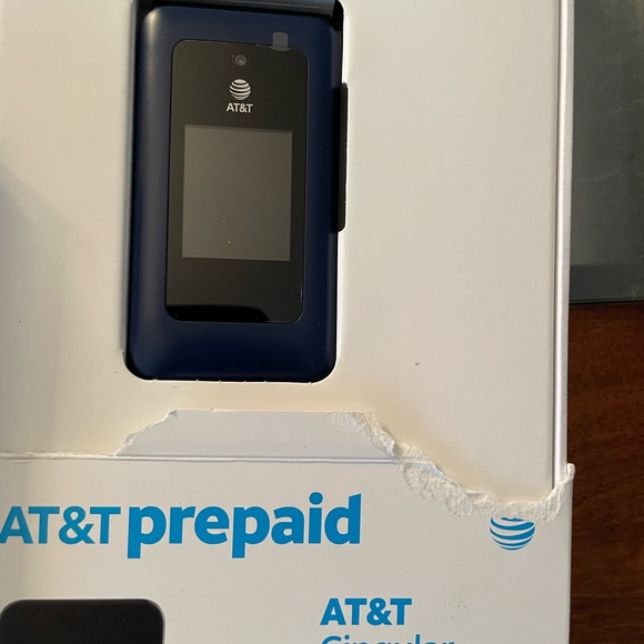 AT&T /Cingular flip phones - Picture 3 of 3